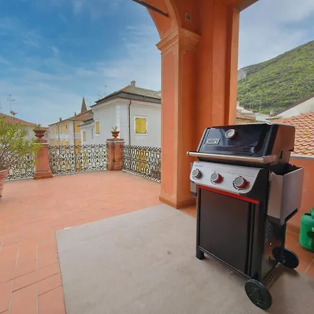 Apartmán Rivierarent La Terrazza Sul Borgo Finale Ligure