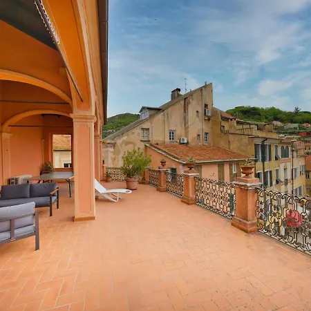 Rivierarent La Terrazza Sul Borgo Apartmán *