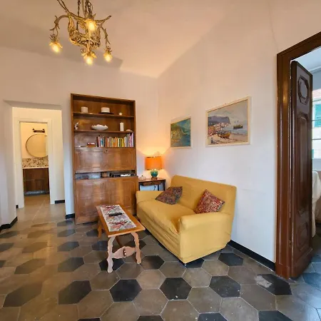 Rivierarent La Terrazza Sul Borgo Finale Ligure